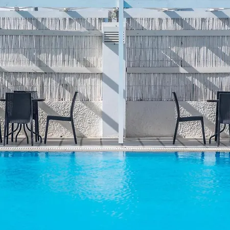 Naxos Holidays Отель 3*