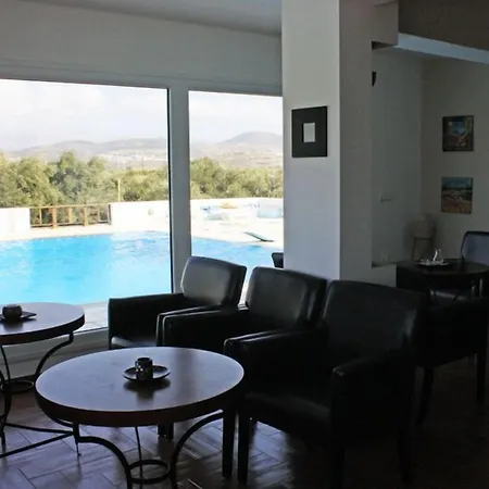 Naxos Holidays Отель