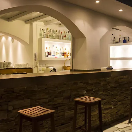 Отель Naxos Holidays 3*