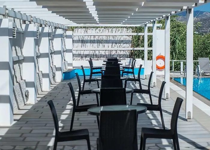 Naxos Holidays Отель Naxos City