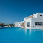 Naxos Holidays 3*