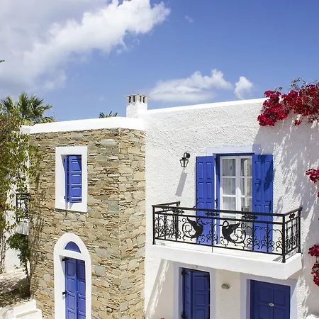 Отель Naxos Holidays 3*