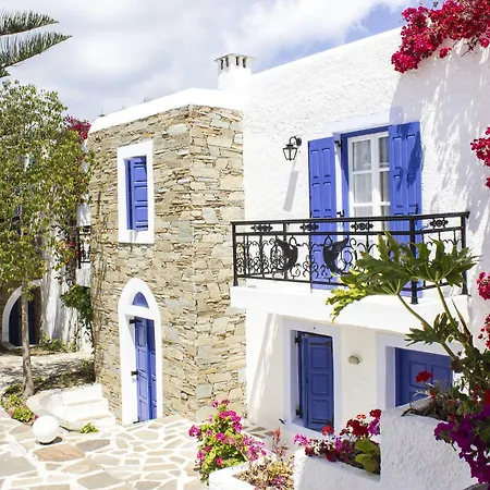 Naxos Holidays Hotel 3*