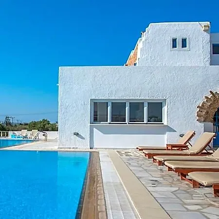 Naxos Holidays Hotel 3*