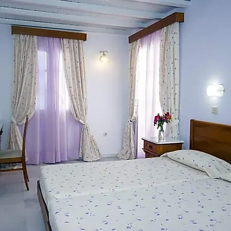 Hotel Naxos Holidays 3*