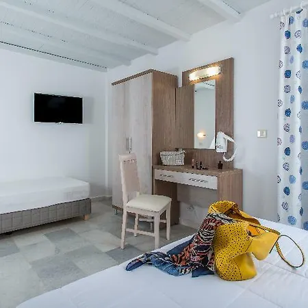 Отель Naxos Holidays 3*