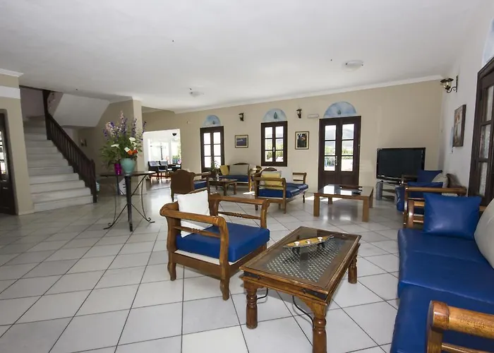 Naxos Holidays 호텔 3*