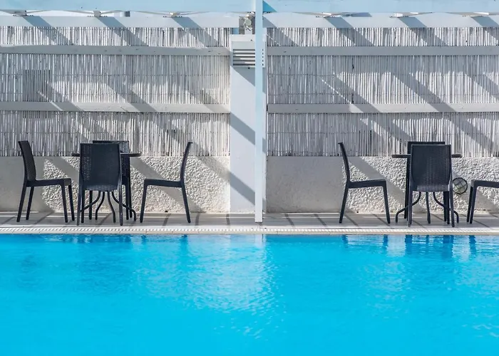 Naxos Holidays 호텔 3*